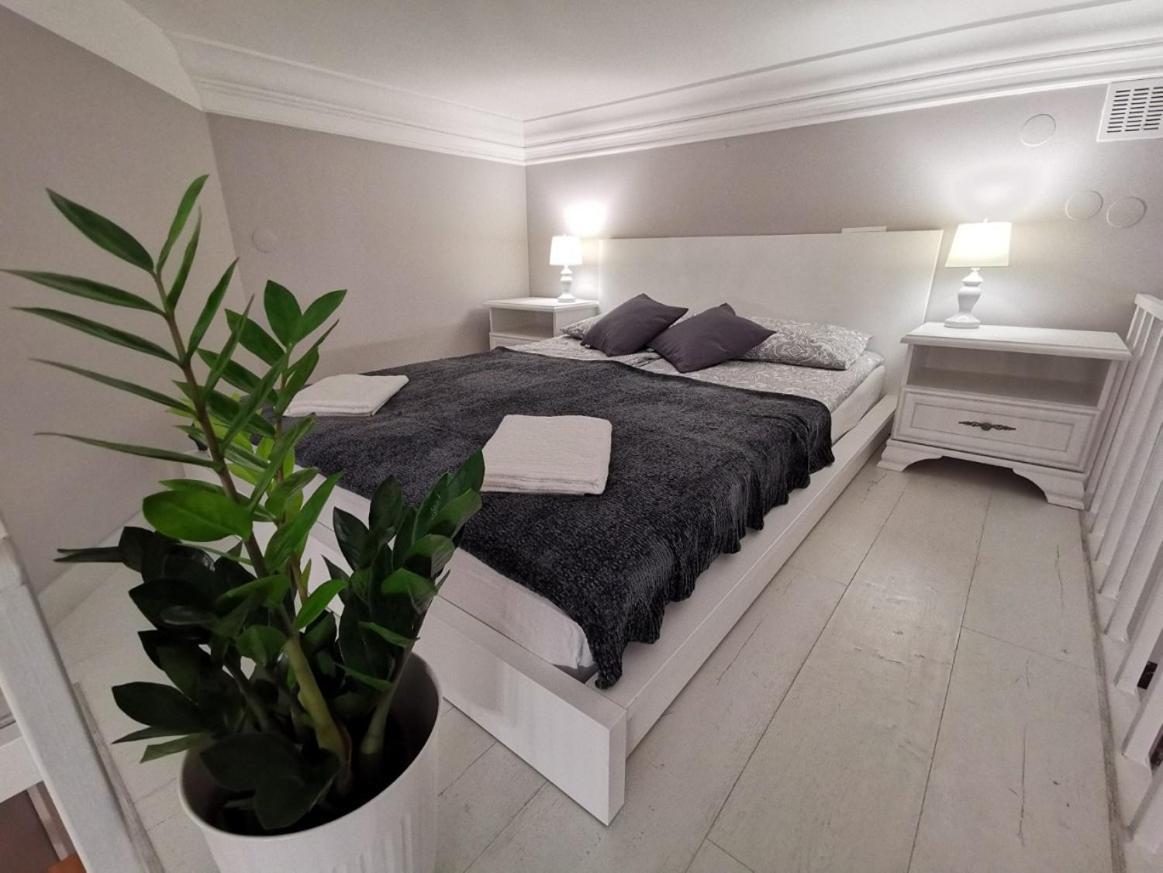 Apartament z Antresolą Kraków Kazimierz Bożego Ciała Cracóvia Exterior foto